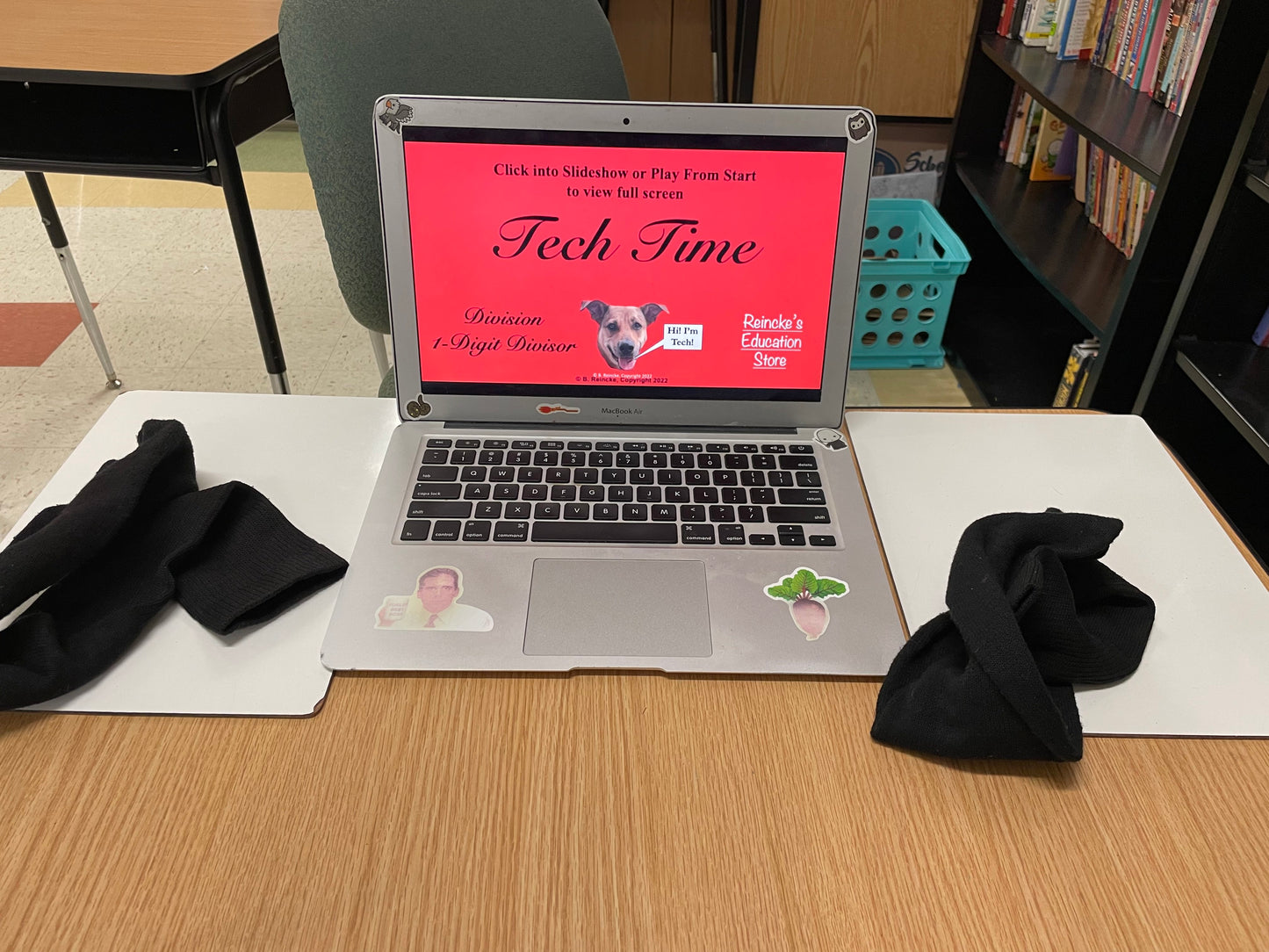 6th Grade Context Clues Tech Time (INTERACTIVE REVIEW GAME!)